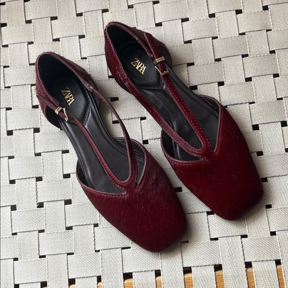 Zara Strappy Furskin Leather Ballet flats with Buckle Detail women’s 36 US 6 - Picture 6 of 10